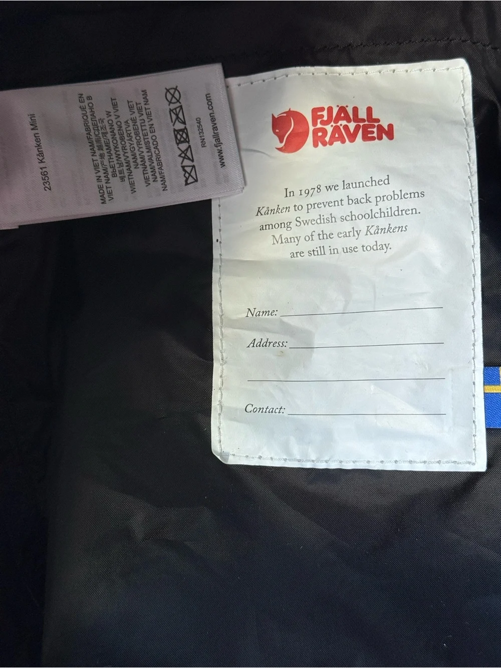 Authentic Fjällräven Kånken Mini Backpack - Classic Black Style 23561